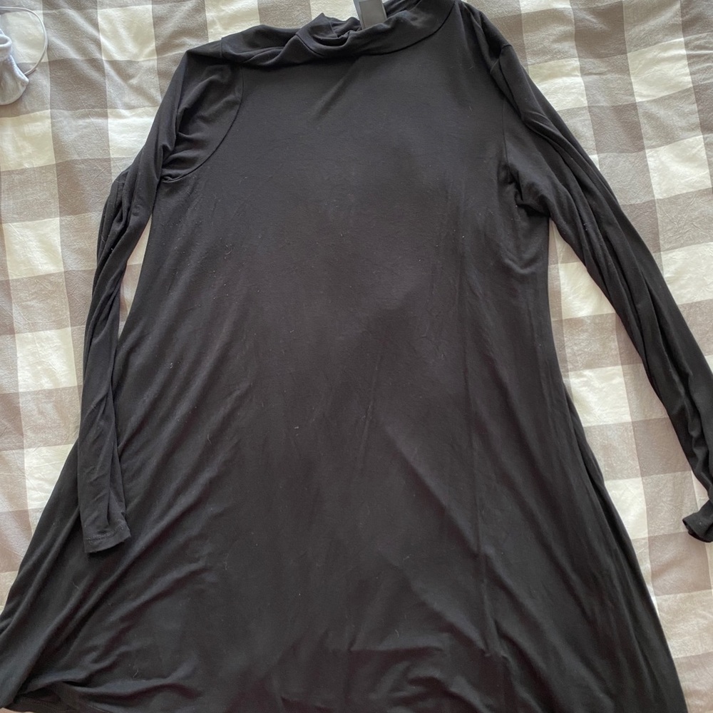 Black tunic top